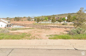 737 E Red Sands Dr MLS #2161285
