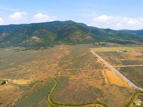 875  Hoyt Peak Ranch Rd MLS #2177718