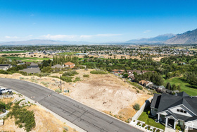 3243 E Hawk Dr MLS #2187036