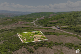 1202 E Headwaters Cove Loop MLS #2188872