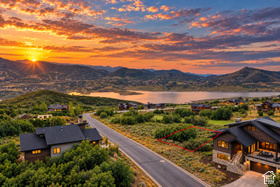 1273 E Lasso Trl MLS #2190582