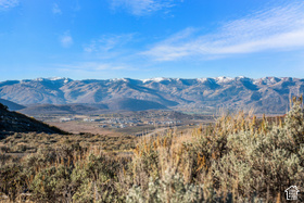 2647 E Canyon Gate Rd MLS #2192209