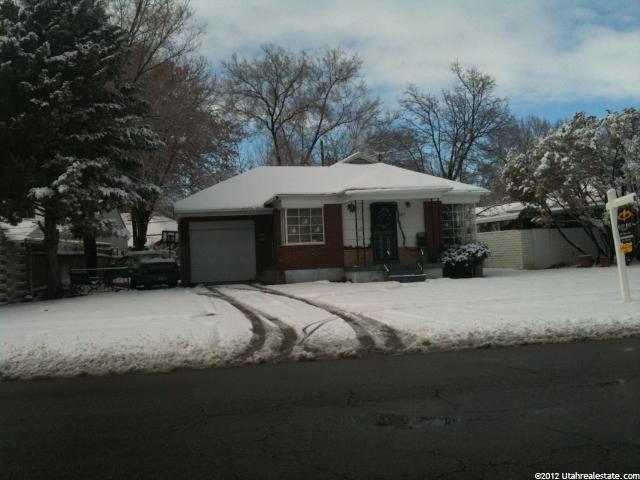 847 N American Beauty Dr W, Salt Lake City, UT 84116