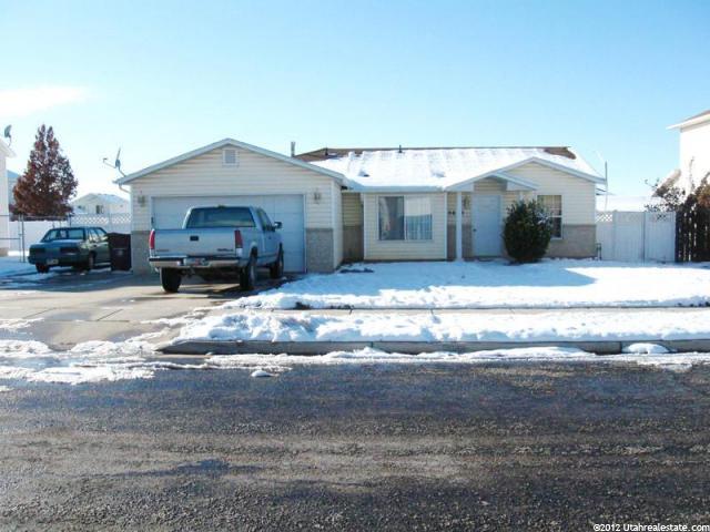 5855 S 3260 W, Roy UT 84067