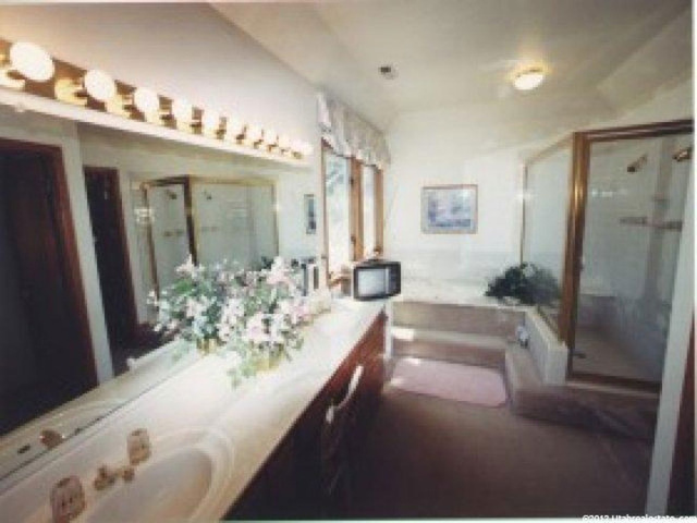 11710 Cassowary Dr, Sandy, UT 84092 — photo 3
