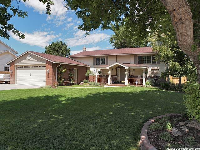 2152 W WESTERN CHARM DR, Riverton UT 84065