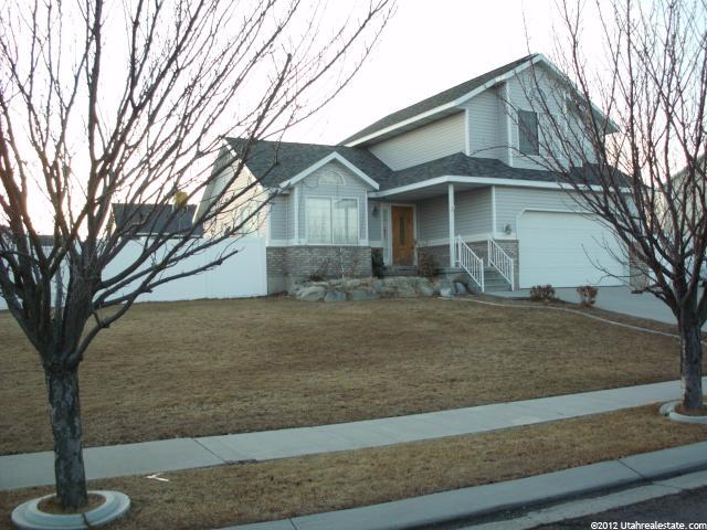 8718 S PEBBLE CREST WAY, West Jordan UT 84088