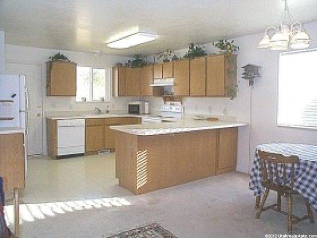 4152 Lily Dr, Roy, UT 84067 — photo 5