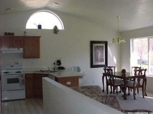 586 S 575 W, Logan, UT 84321 — photo 4