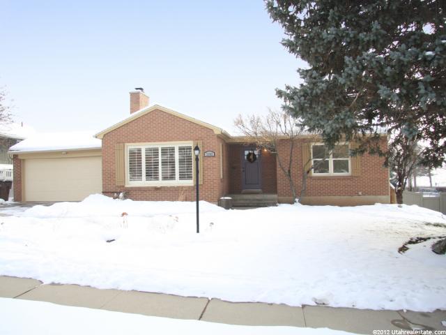 2382 E Beacon Dr, Salt Lake City, UT 84108
