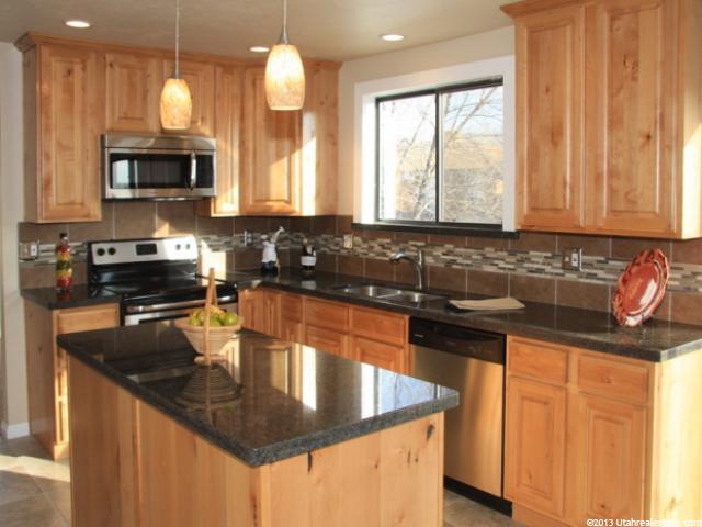 94 E Rembrandt Cir S, Sandy, UT 84070
