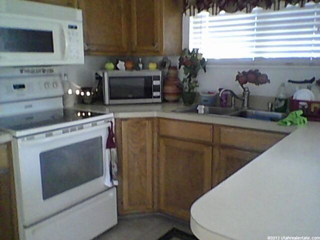 5605 S 2950 W, Roy, UT 84067 — photo 2