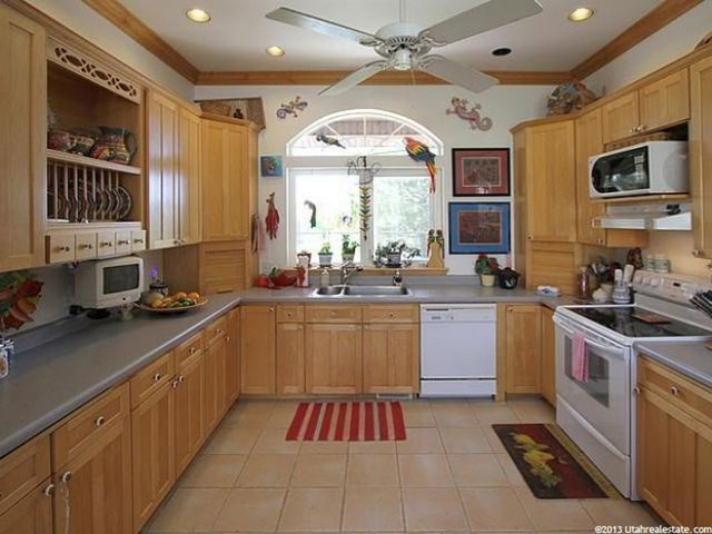 4492 N Skyline Cir E, Erda, UT 84074 — photo 11