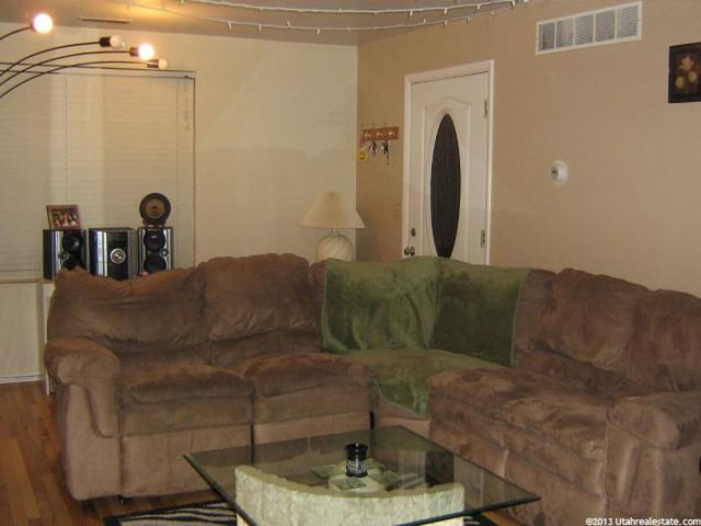 435 E 5600 S #B, Murray, UT 84107 — photo 3