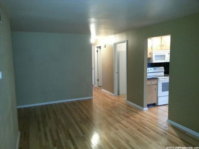 435 E 5600 S #B, Murray, UT 84107 — photo 8