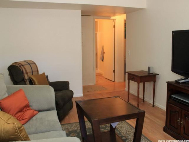875 S 1650 E #A, Clearfield, UT 84015 — photo 7