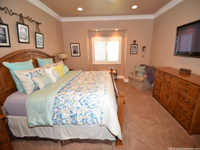 5531 S Chokecherry Ct E, Ogden, UT 84403 — photo 8