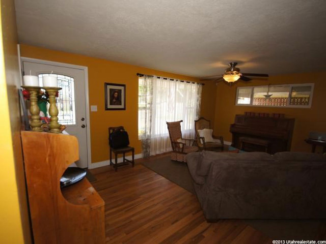 668 E Crestwood Cir, Bountiful, UT 84010 — photo 4
