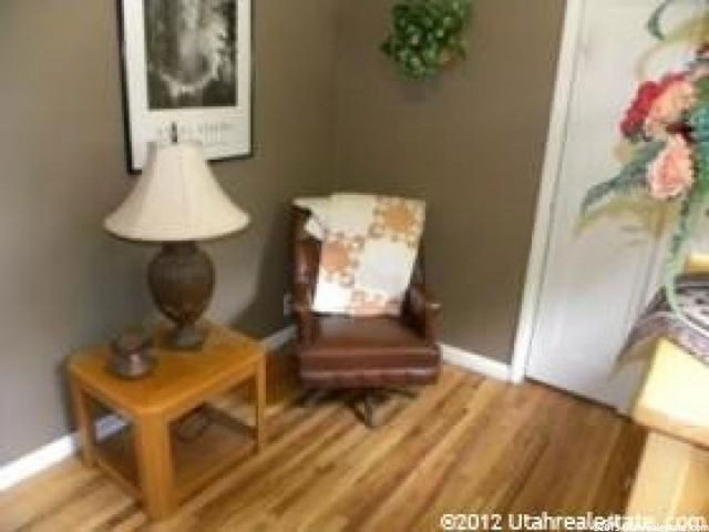 261 E Chestnut Ln, Logan, UT 84321 — photo 2