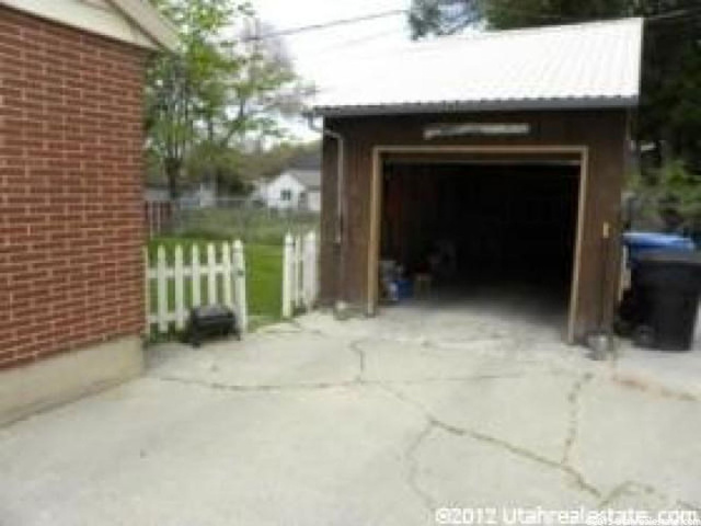 261 E Chestnut Ln, Logan, UT 84321 — photo 3