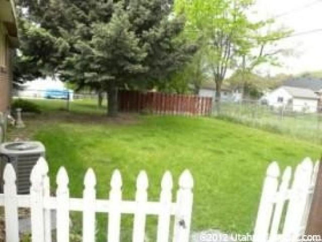 261 E Chestnut Ln, Logan, UT 84321 — photo 5