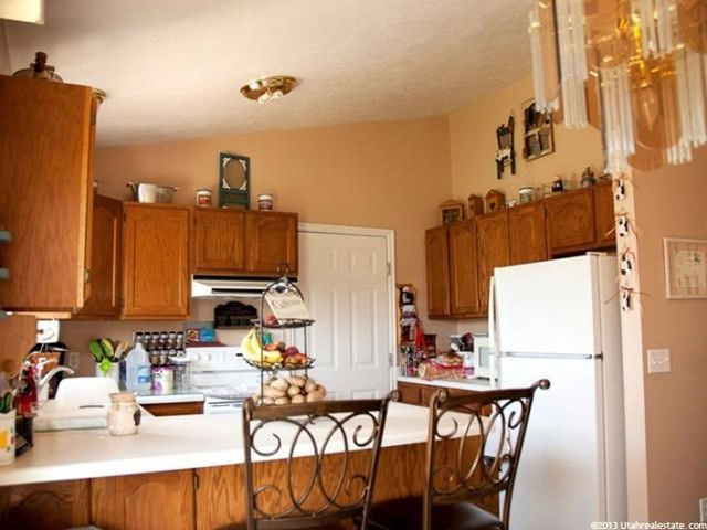 657 W 950 N, Clinton, UT 84015 — photo 3