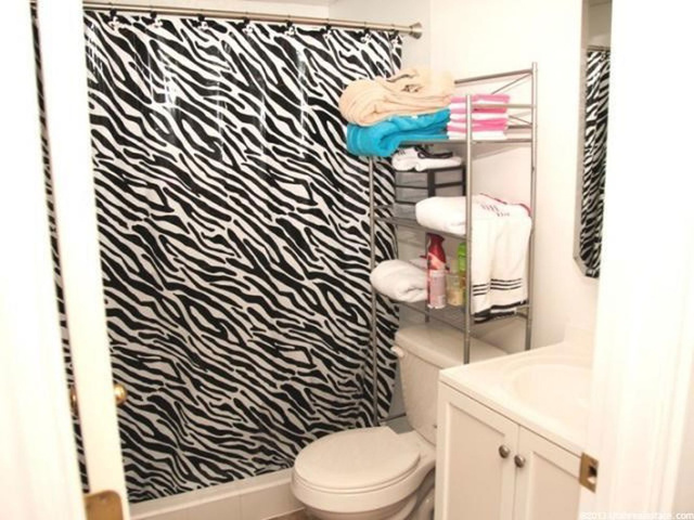 657 W 950 N, Clinton, UT 84015 — photo 8