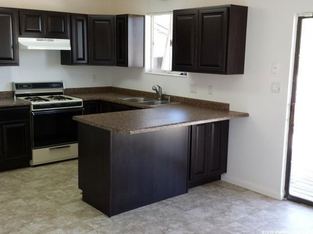 780 Barlow, Clearfield, UT 84015 — photo 7