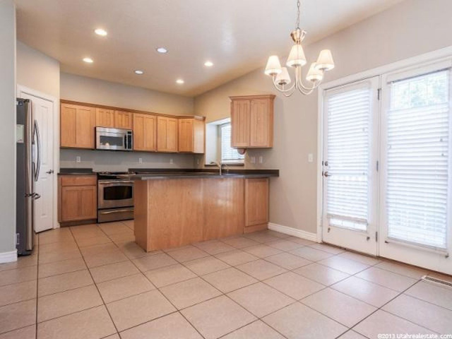 1071 E 2750 N, Layton, UT 84040 — photo 7