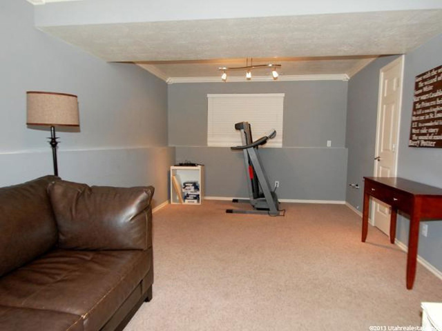 833 W 1350 N, Clinton, UT 84015 — photo 11