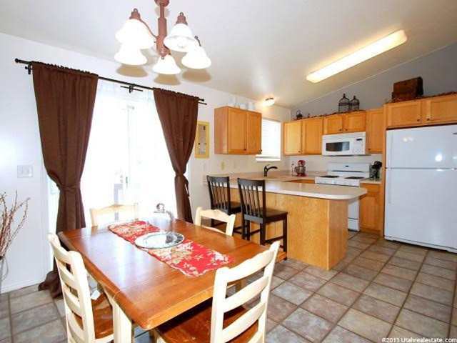 833 W 1350 N, Clinton, UT 84015 — photo 6
