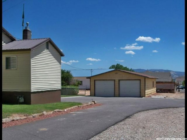372 N Main, Aurora, UT 84620 — photo 8