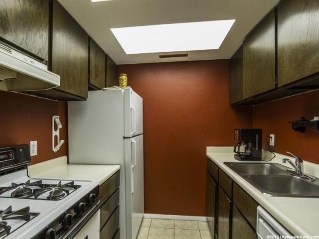 17 E 400 N #19, Bountiful, UT 84010 — photo 8