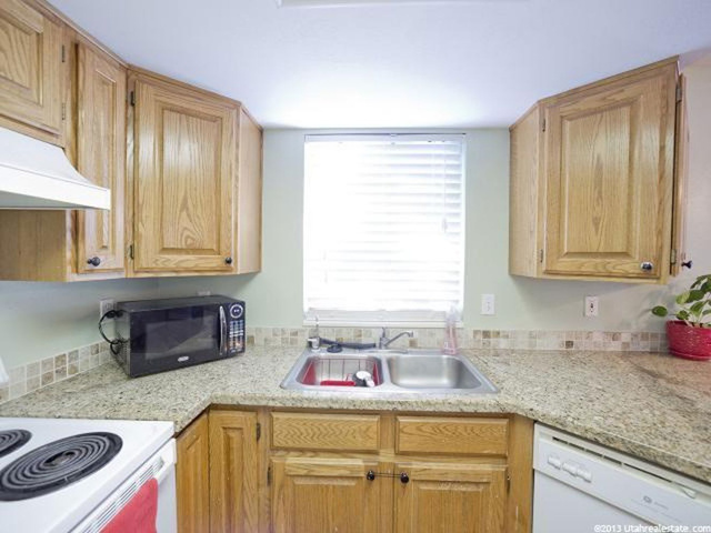 250 W 400 N, Orem, UT 84057 — photo 9
