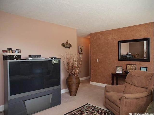 9727 S Allison Cir, Sandy, UT 84070 — photo 3