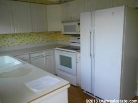 295 E Peach Ln S, Bountiful, UT 84010 — photo 2