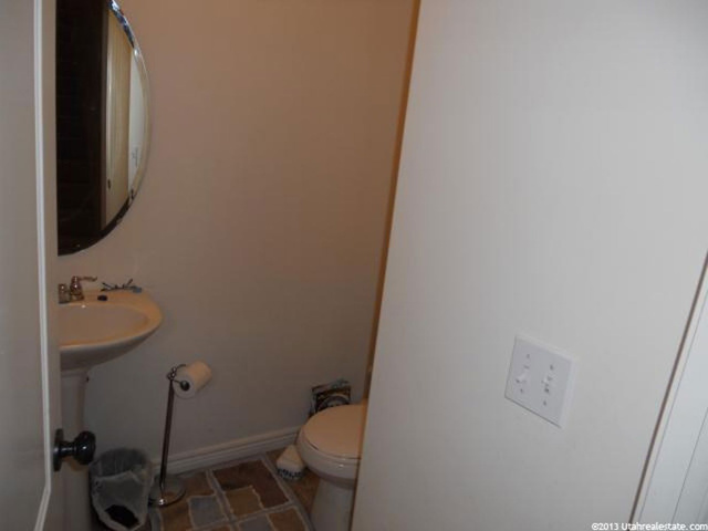 385 E 700 S #I, Vernal, UT 84078 — photo 10