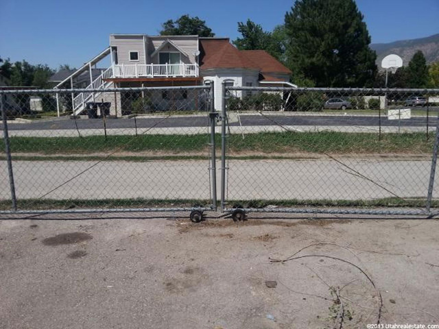 1677 N 200 W, Bountiful, UT 84010 — photo 9