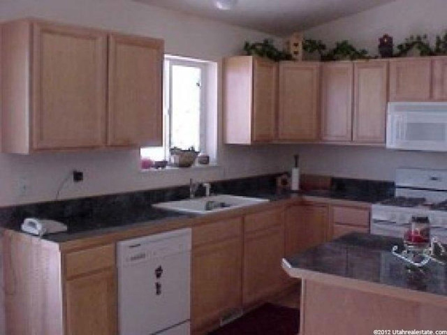 754 S 200 E, Smithfield, UT 84335 — photo 2