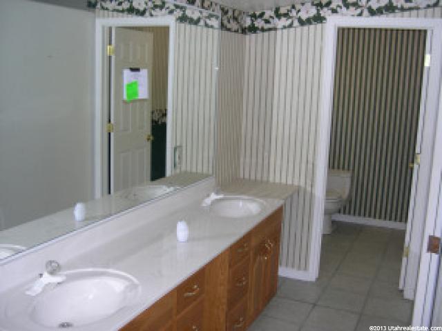 476 N Spring Dr, Toquerville, UT 84774 — photo 7