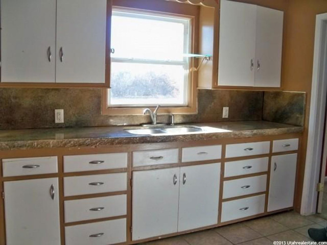 146 E 100 S, Richfield, UT 84701 — photo 9