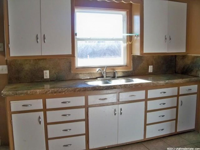 146 E 100 S, Richfield, UT 84701 — photo 10