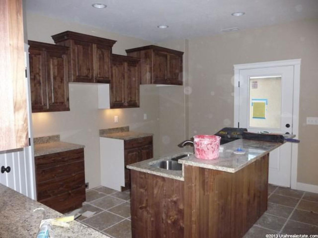 424 E 2170 N, North Logan, UT 84341 — photo 8