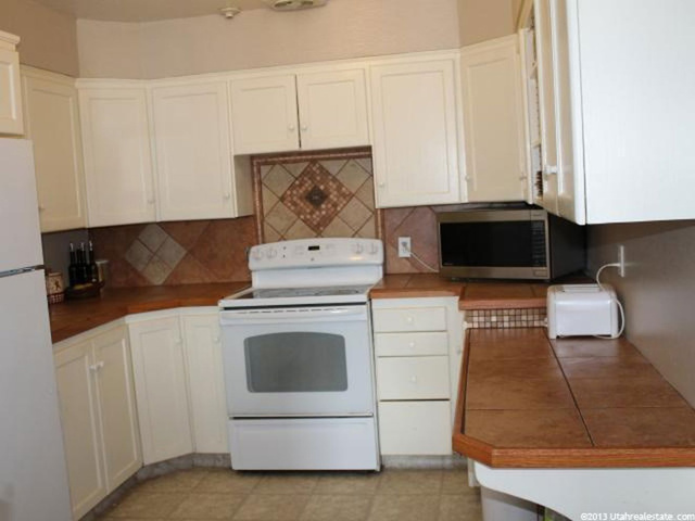 9122 E Kitchen Ln, Tridell, UT 84076 — photo 6