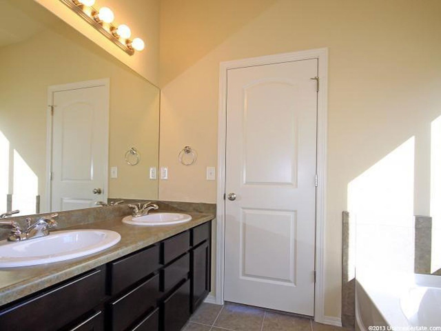 Roy, UT 84067 — photo 11