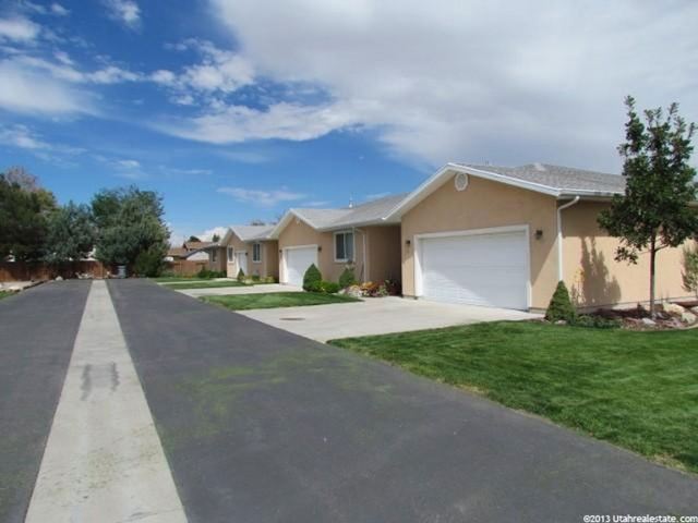 445 E Topaz Blvd N #10, Delta, UT 84624 — photo 2