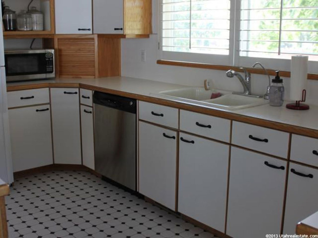 305 E 650 N, Bountiful, UT 84010 — photo 12