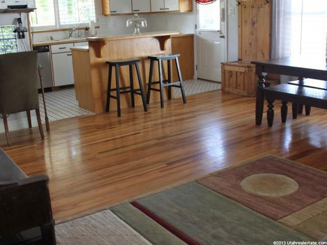 305 E 650 N, Bountiful, UT 84010 — photo 9