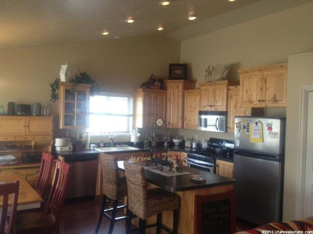 389 W 500 S, Providence, UT 84332 — photo 2