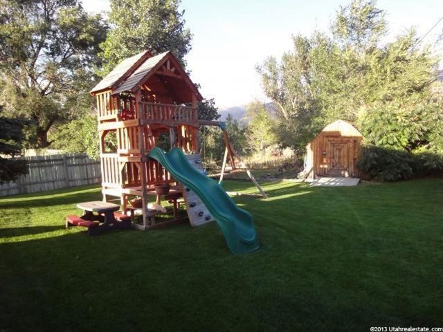 286 N Scenic View Dr E, Hyrum, UT 84319 — photo 5